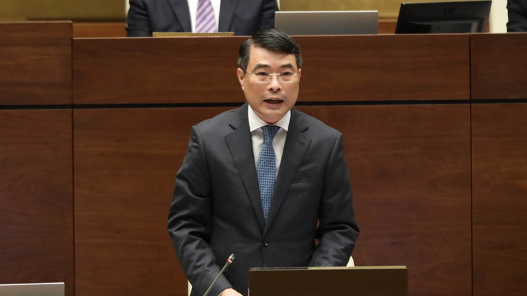 Thống đốc Lê Minh Hưng: 53.000 tỉ ‘chảy’ vào BOT có nguy cơ phát sinh nợ xấu