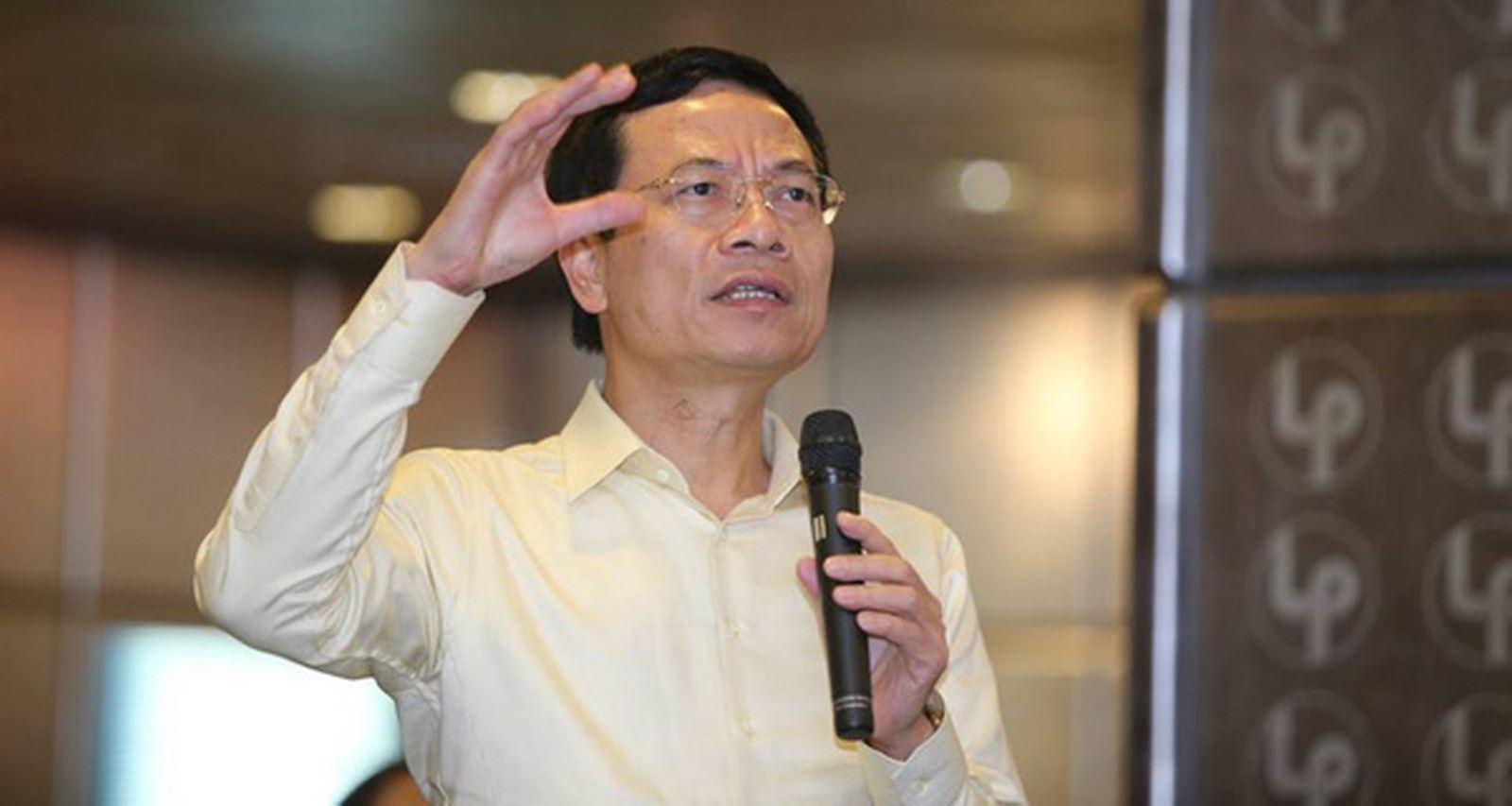CEO Viettel Nguyễn Mạnh Hùng: 