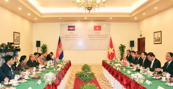 Việt Nam - Campuchia đẩy mạnh hợp tác quản lý nhà nước về tôn giáo