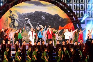 650 nghệ sĩ và diễn viên tham dự chương trình kỷ niệm 50 năm Cuộc Tổng tiến công và nổi dậy Xuân Mậu Thân