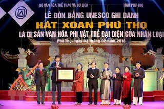 Đón bằng công nhận hát Xoan là di sản văn hóa đại diện của nhân loại