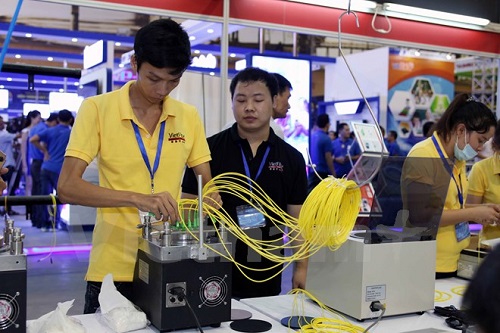 Nhiều công nghệ hiện đại được giới thiệu trong VIETNAM ICT COMM 2016